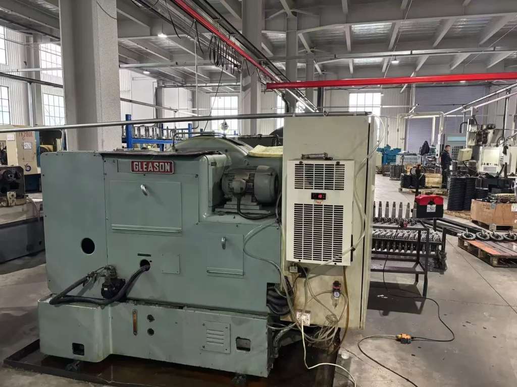 Gleason machine for crown and pinion