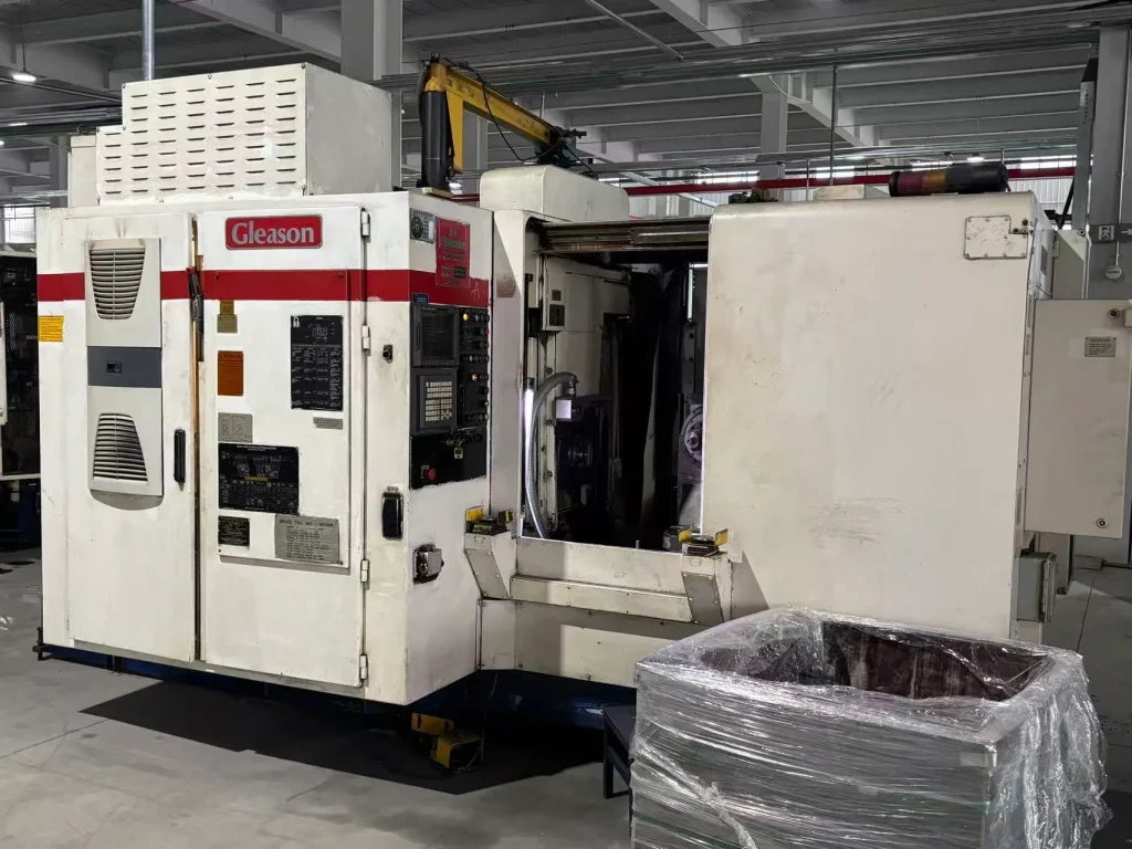 crown and pinion cut machine